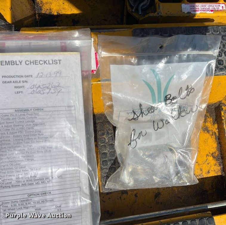 image for item NA9014 2000 Walker MSSD  ZTR lawn mower