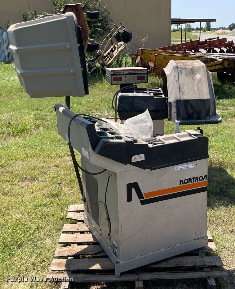 image for item NB9113 (2) Nortron wheel balancers