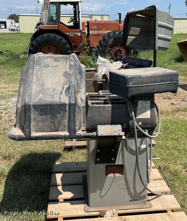 image for item NB9113 (2) Nortron wheel balancers