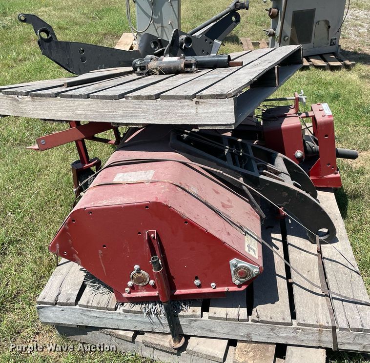 image for item NB9114 Case BRX172  broom