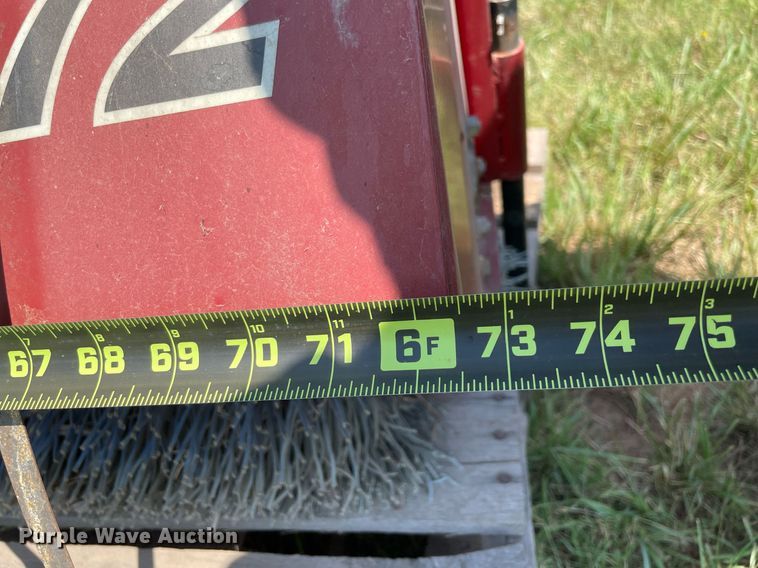 image for item NB9114 Case BRX172  broom