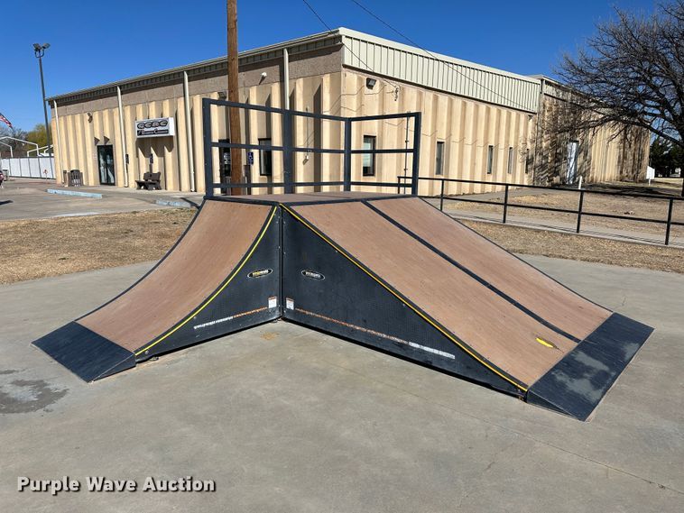 image for item NM9436 Woodward  skate park equipment