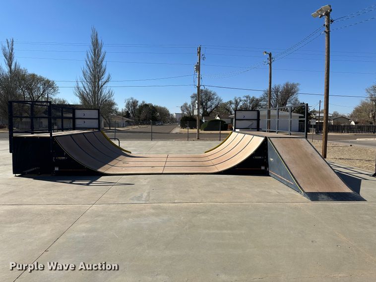 image for item NM9436 Woodward  skate park equipment