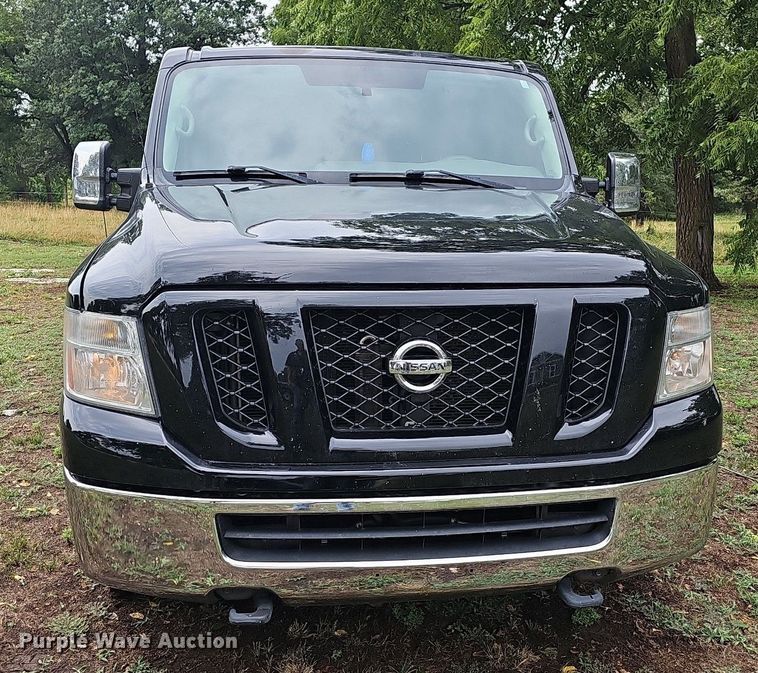 image for item NT9785 2016 Nissan NV3500  van
