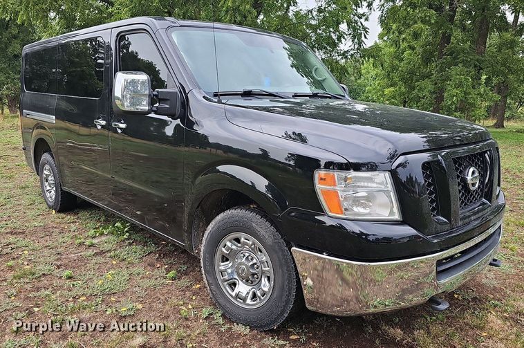 image for item NT9785 2016 Nissan NV3500  van