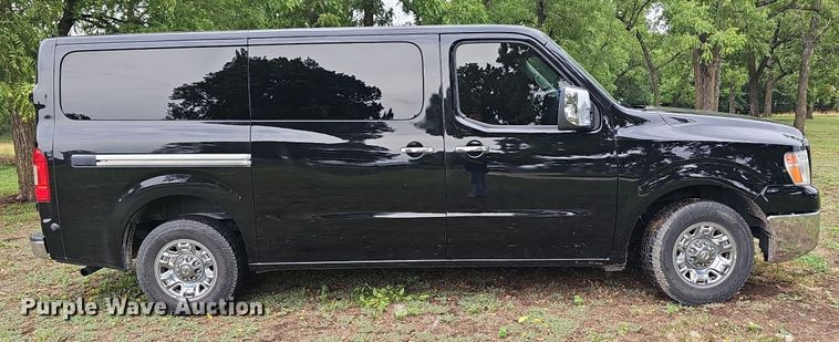 image for item NT9785 2016 Nissan NV3500  van
