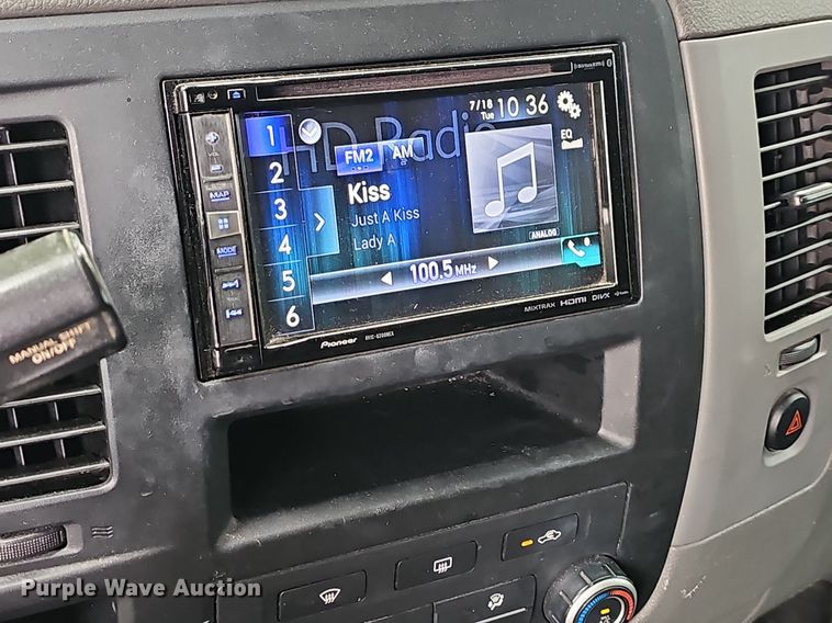 image for item NT9785 2016 Nissan NV3500  van