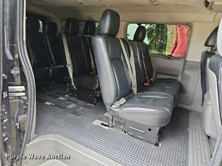 image for item NT9785 2016 Nissan NV3500  van