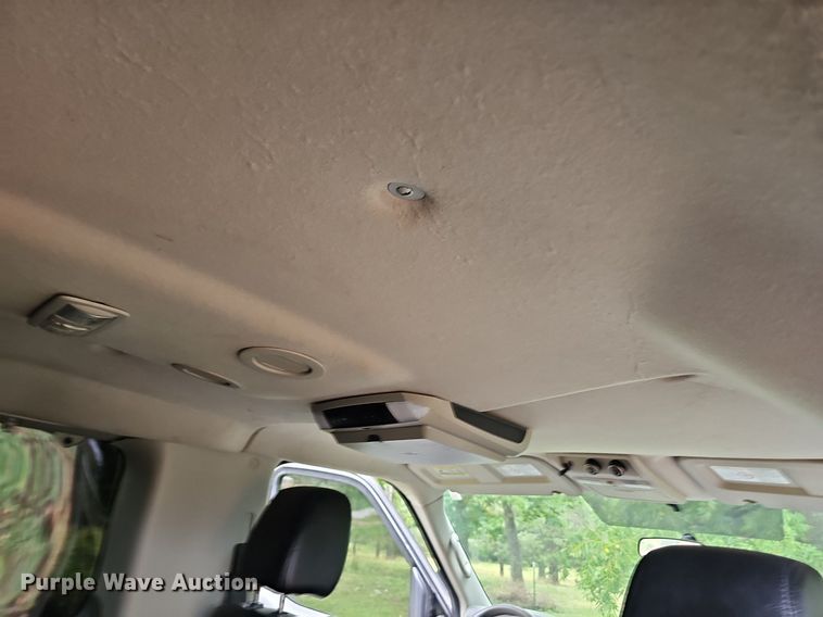 image for item NT9785 2016 Nissan NV3500  van