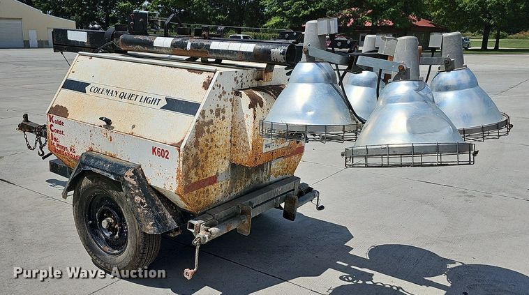 image for item NX9699 Coleman MH4000QLKH  light plant