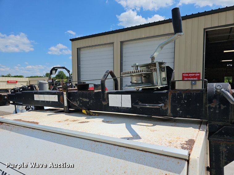image for item NX9699 Coleman MH4000QLKH  light plant