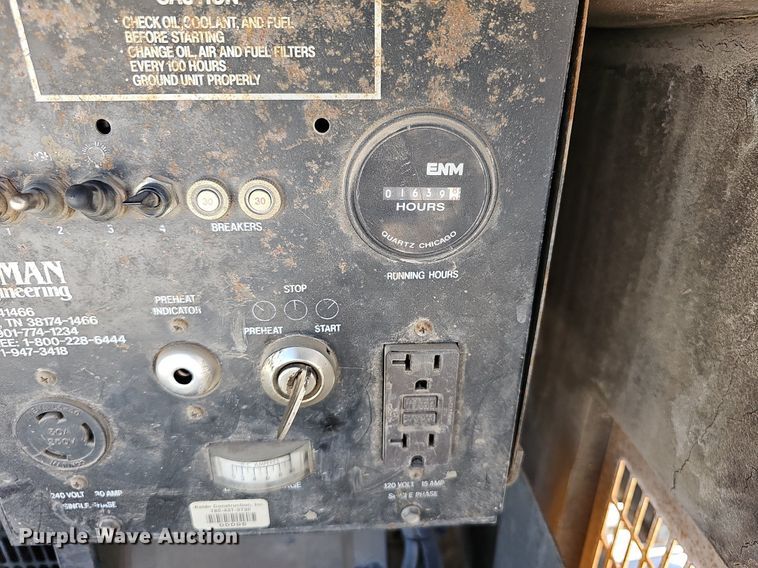 image for item NX9699 Coleman MH4000QLKH  light plant