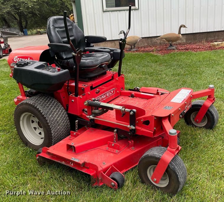 image for item NY9551 Gravely PM 260 Z  ZTR lawn mower