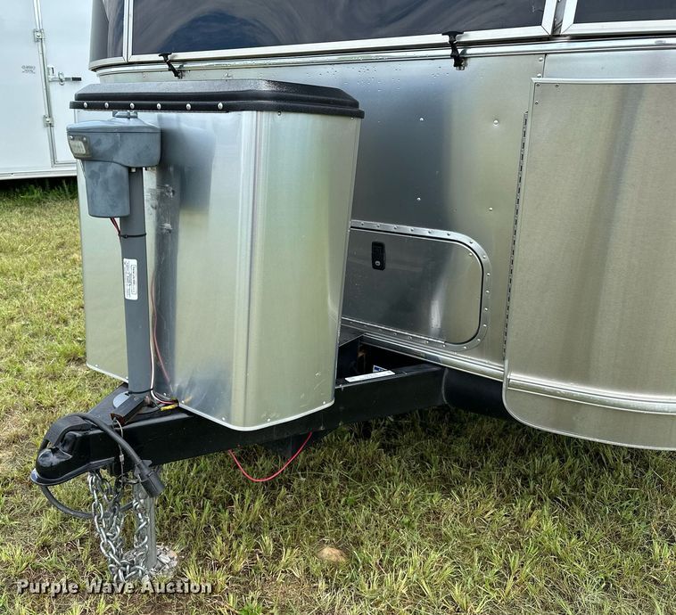image for item OC9100 2019 Airstream Flying Cloud  camper