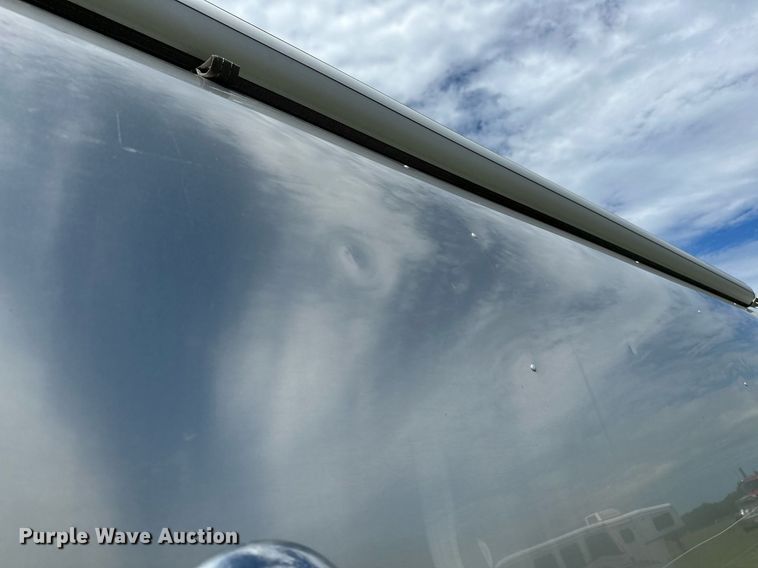 image for item OC9100 2019 Airstream Flying Cloud  camper