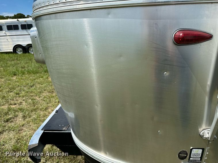 image for item OC9100 2019 Airstream Flying Cloud  camper