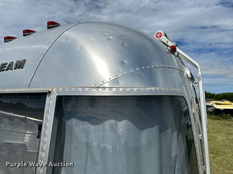 image for item OC9100 2019 Airstream Flying Cloud  camper