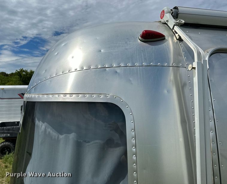 image for item OC9100 2019 Airstream Flying Cloud  camper