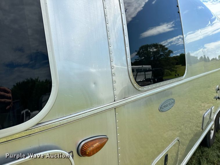 image for item OC9100 2019 Airstream Flying Cloud  camper