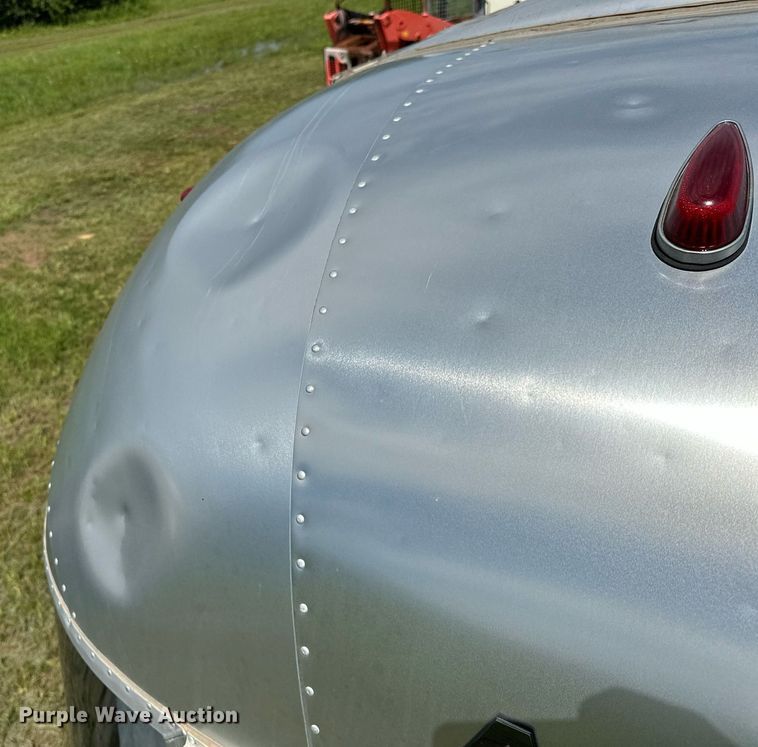 image for item OC9100 2019 Airstream Flying Cloud  camper