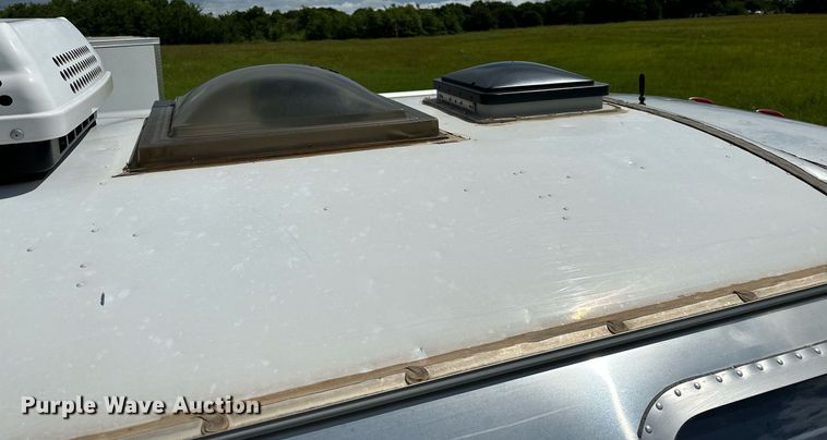 image for item OC9100 2019 Airstream Flying Cloud  camper