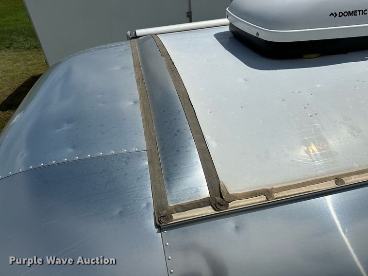 image for item OC9100 2019 Airstream Flying Cloud  camper