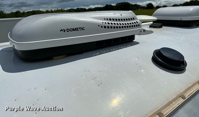 image for item OC9100 2019 Airstream Flying Cloud  camper