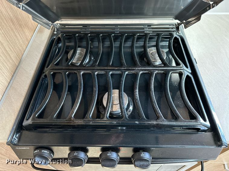 image for item OC9100 2019 Airstream Flying Cloud  camper