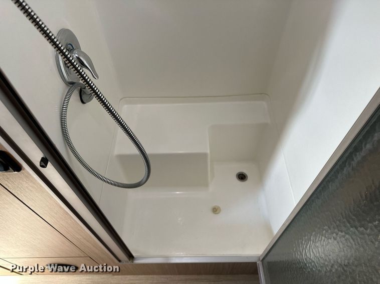 image for item OC9100 2019 Airstream Flying Cloud  camper