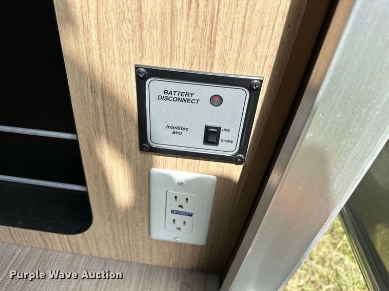 image for item OC9100 2019 Airstream Flying Cloud  camper