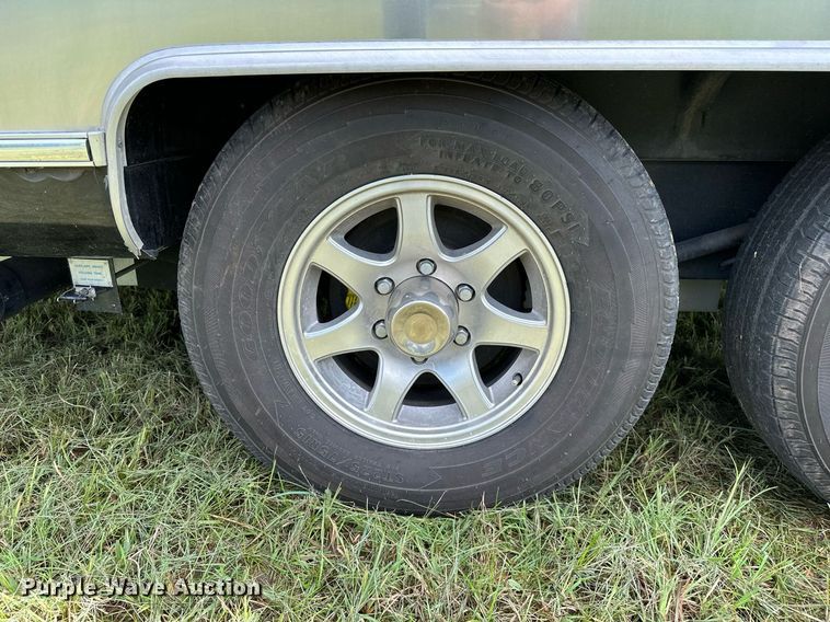 image for item OC9100 2019 Airstream Flying Cloud  camper