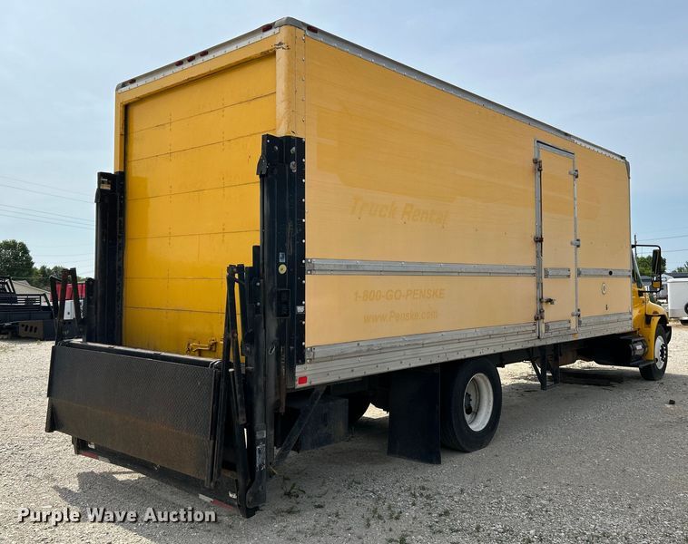 image for item OK9654 2006 International 4300  box truck