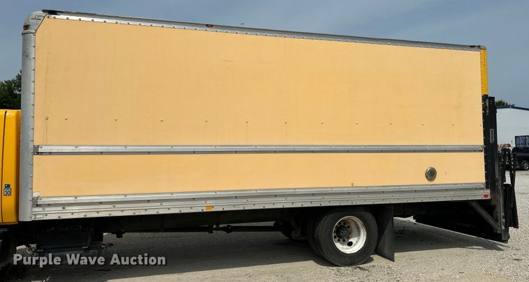 image for item OK9654 2006 International 4300  box truck