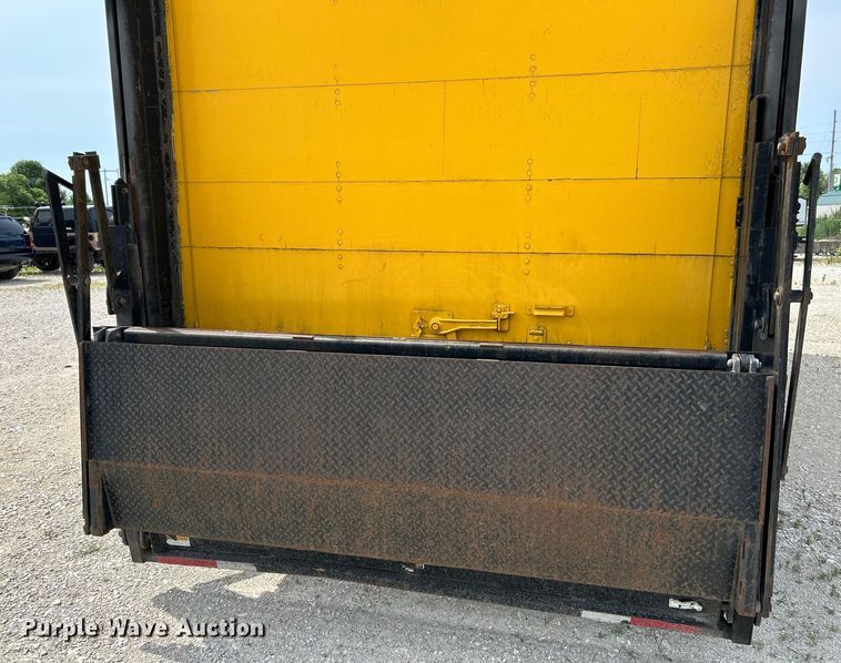 image for item OK9654 2006 International 4300  box truck