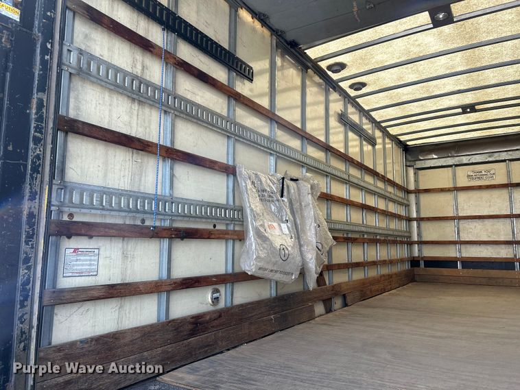 image for item OK9654 2006 International 4300  box truck