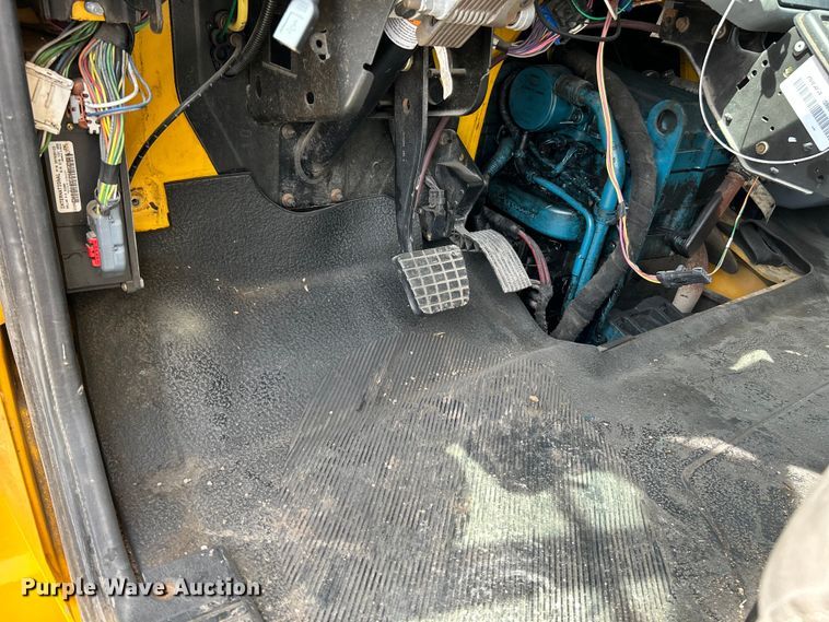 image for item OK9654 2006 International 4300  box truck