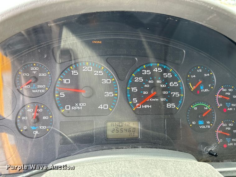 image for item OK9654 2006 International 4300  box truck