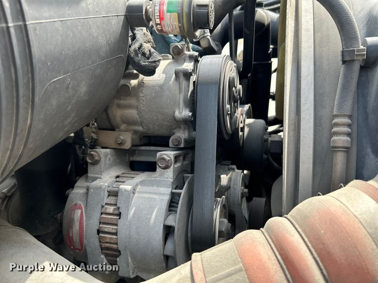 image for item OK9654 2006 International 4300  box truck