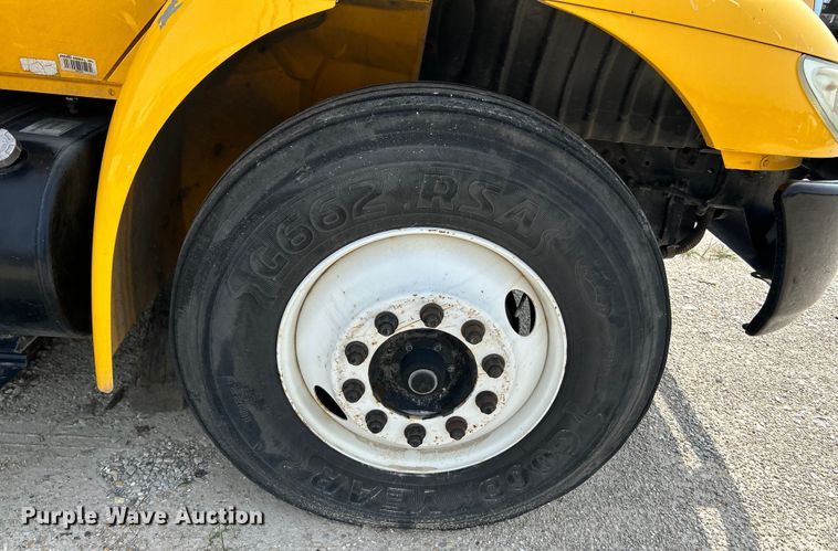 image for item OK9654 2006 International 4300  box truck