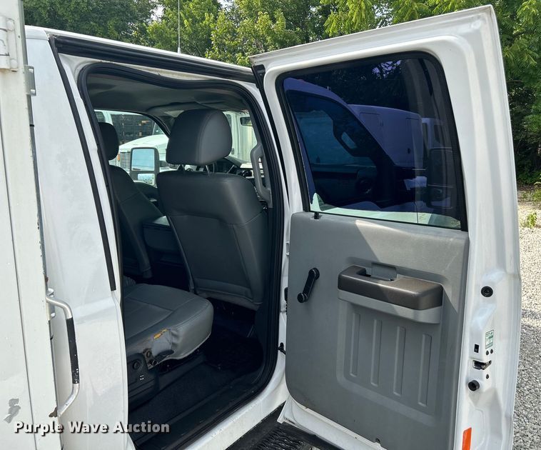 image for item OK9663 2012 Ford F550 Super Duty  Crew Cab crane truck