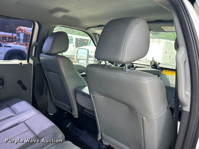 image for item OK9663 2012 Ford F550 Super Duty  Crew Cab crane truck