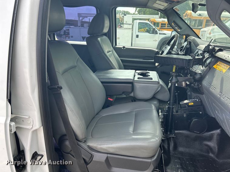 image for item OK9663 2012 Ford F550 Super Duty  Crew Cab crane truck