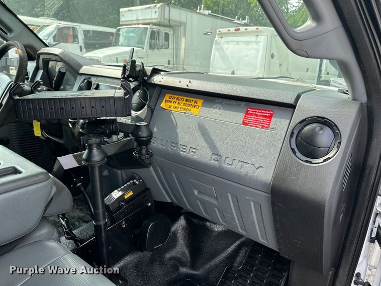 image for item OK9663 2012 Ford F550 Super Duty  Crew Cab crane truck