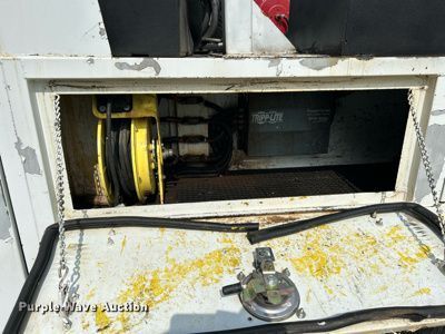 image for item OK9663 2012 Ford F550 Super Duty  Crew Cab crane truck