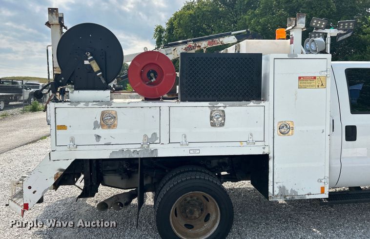 image for item OK9663 2012 Ford F550 Super Duty  Crew Cab crane truck