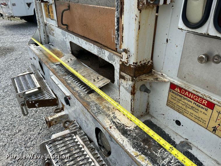 image for item OK9663 2012 Ford F550 Super Duty  Crew Cab crane truck