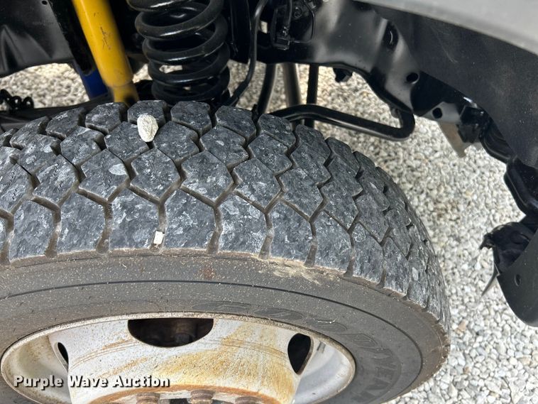 image for item OK9663 2012 Ford F550 Super Duty  Crew Cab crane truck