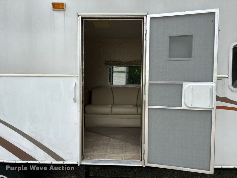 image for item OK9666 2006 Monaco Coach Holiday Rambler  camper