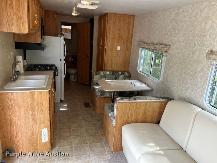 image for item OK9666 2006 Monaco Coach Holiday Rambler  camper