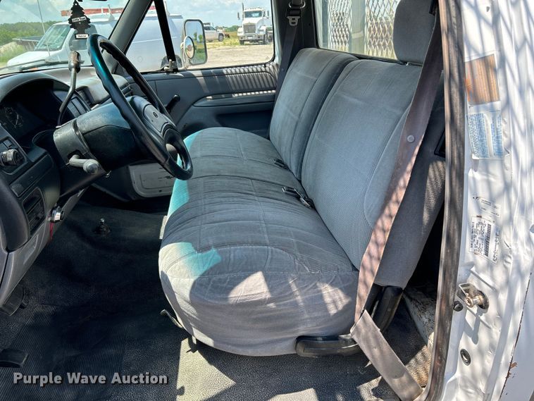 image for item OK9672 1997 Ford F450 Super Duty  flatbed truck